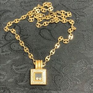Square Pendant w/Crystals in Gold Border & Glassed Center with Moving Crystals